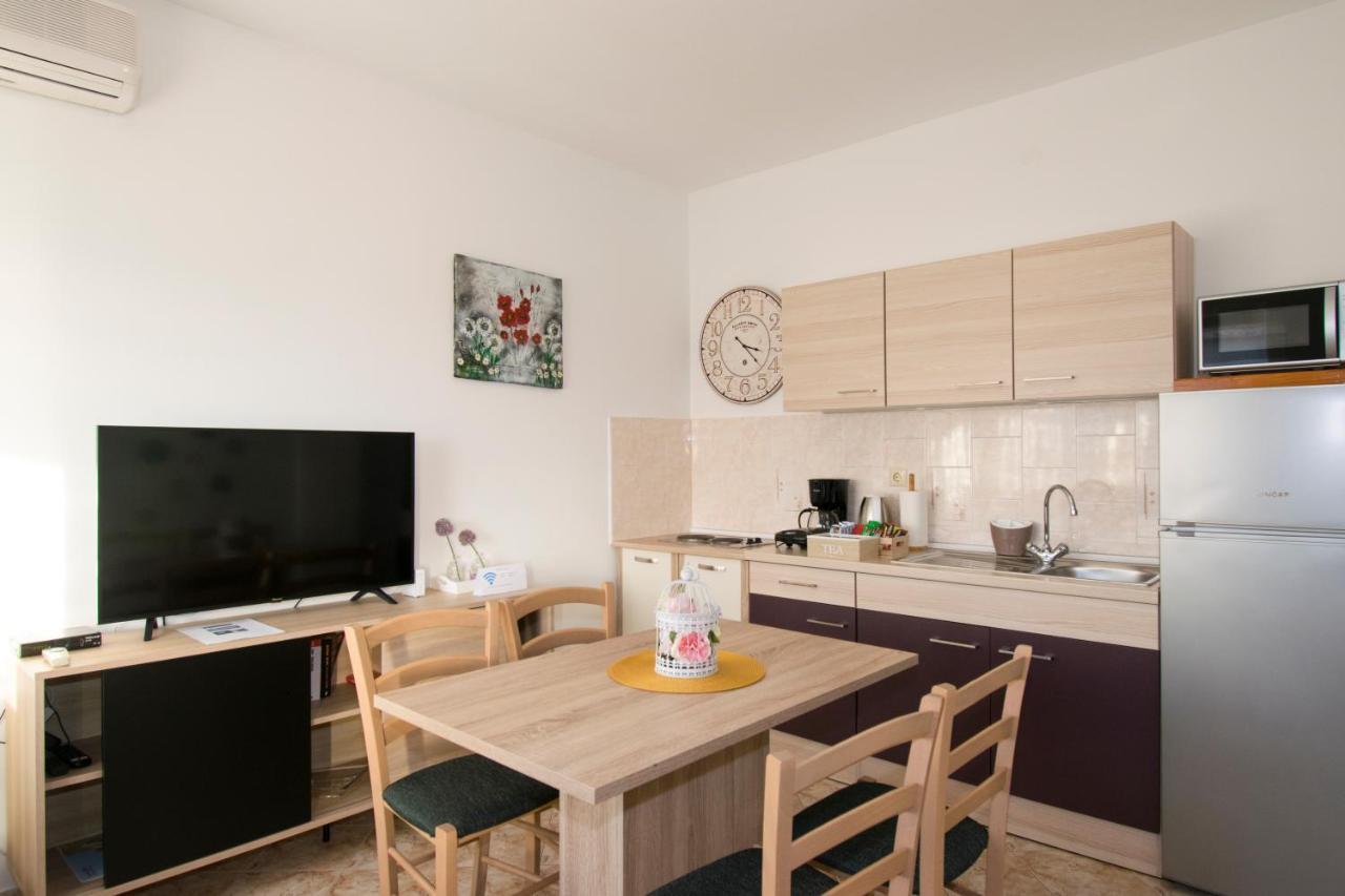Apartman Fuma Rovinj Exterior foto